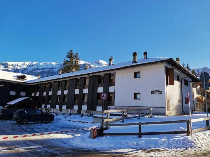 Spazioso Trilocale Sulle Piste Da Sci Folgarida Exteriér fotografie